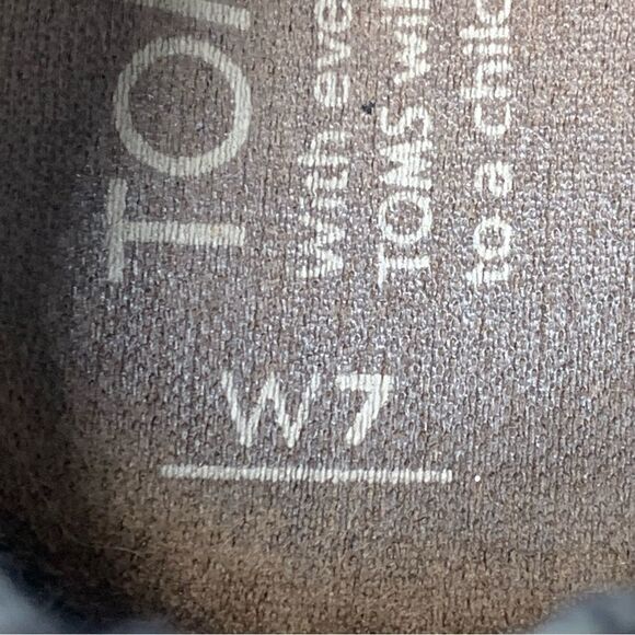 TOMS~Women's~Black Suede Nubuck Desert Lace Up Wedge Ankle Boots~Size 7 - Picture 10 of 11